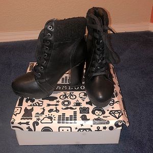 Chunky heel lace up boot